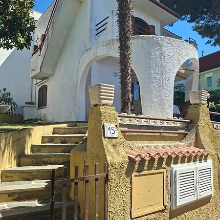 Casa vacanze Il Cuore Del Conero Ii Di Numana Villino Nuovissimo Aria Condizionata Giardino Marcelli